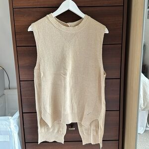 Size M/L Stone Beige sweater vest